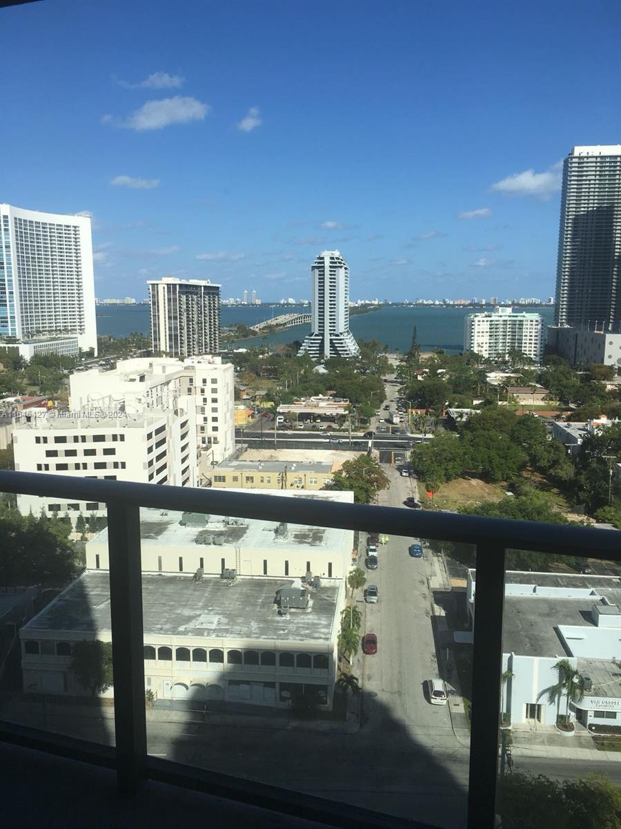 121 NE 34th St #1906A, Miami FL 33137