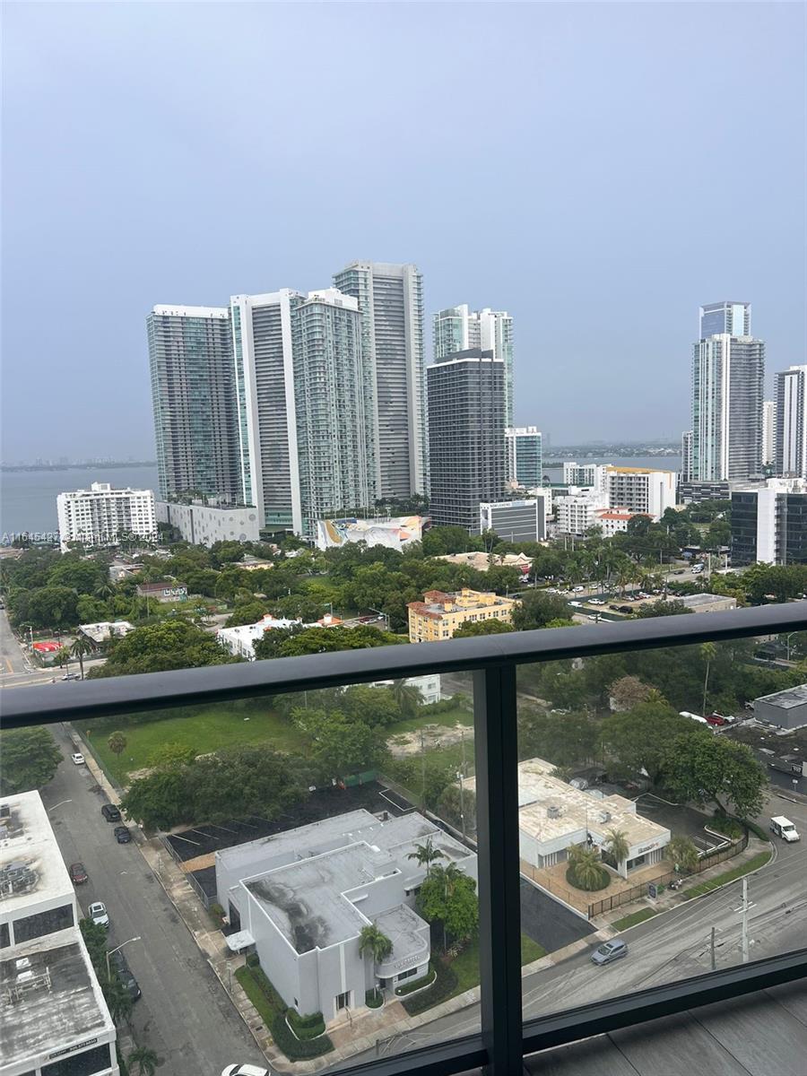 121 NE 34th St #1906A, Miami FL 33137