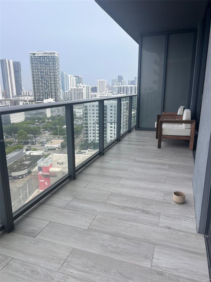 121 NE 34th St #1906A, Miami FL 33137
