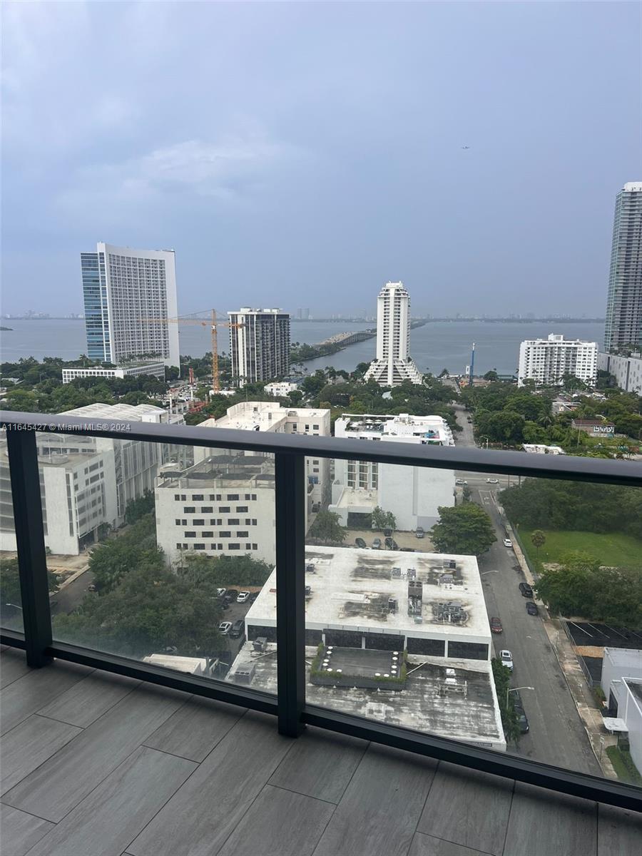 121 NE 34th St #1906A, Miami FL 33137