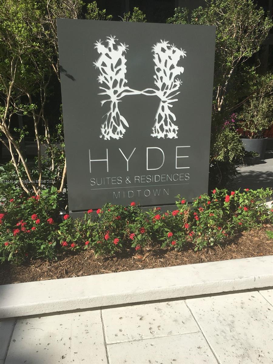 121 NE 34th St #1906A, Miami FL 33137