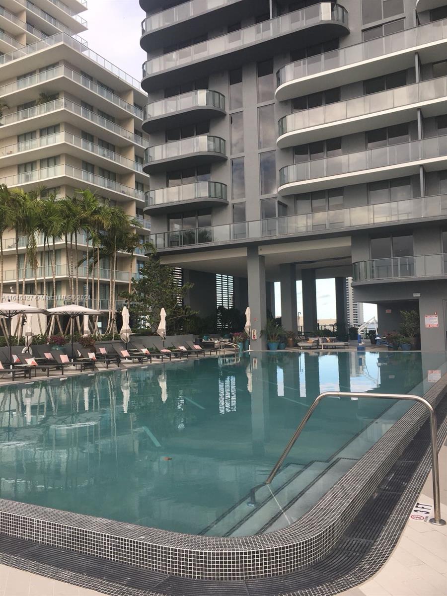 121 NE 34th St #1906A, Miami FL 33137