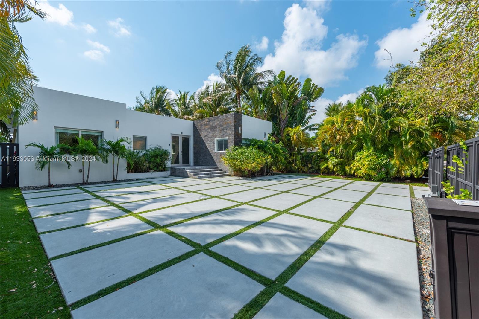 970 S Shore Dr, Miami Beach, Florida image 37