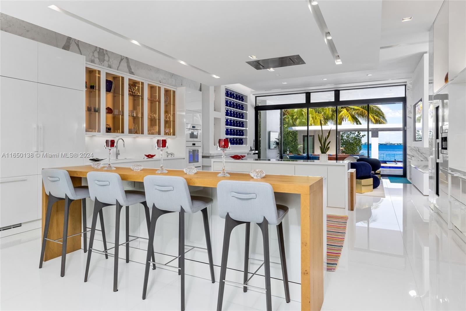 5004 N Bay Rd, Miami Beach, Florida image 10