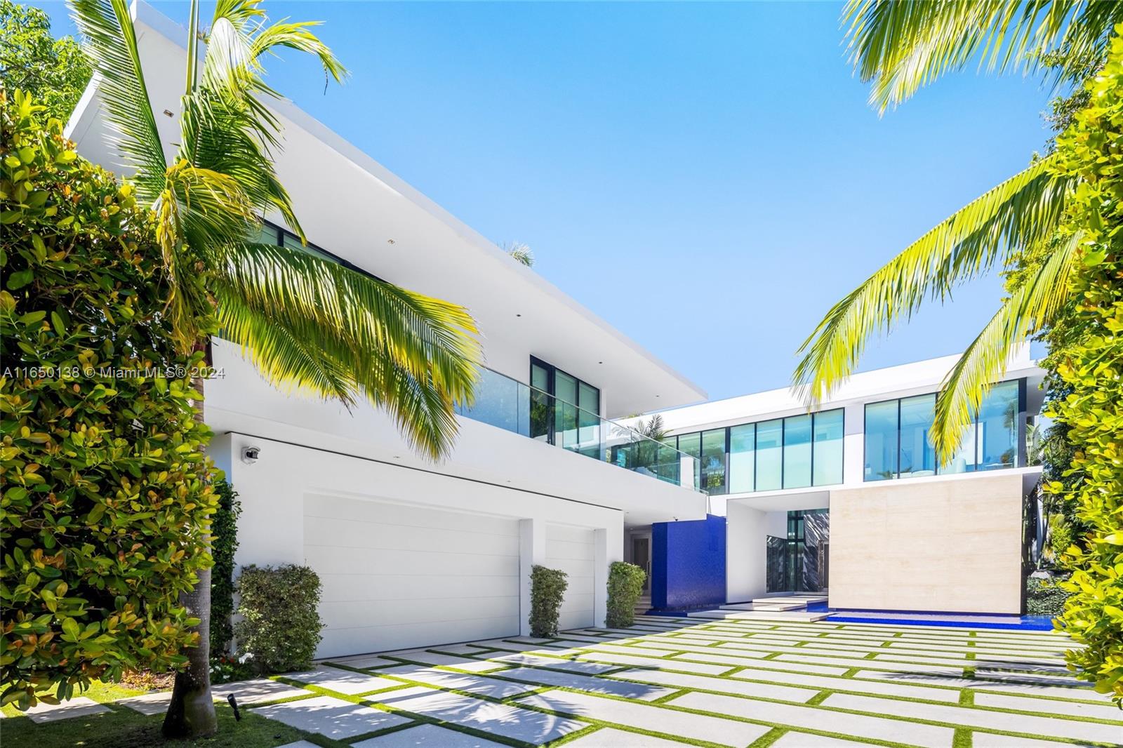 5004 N Bay Rd, Miami Beach, Florida image 32