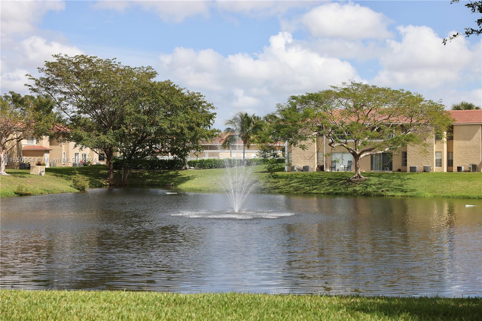 909 Twin Lakes Dr #3-F, Coral Springs, Florida image 16