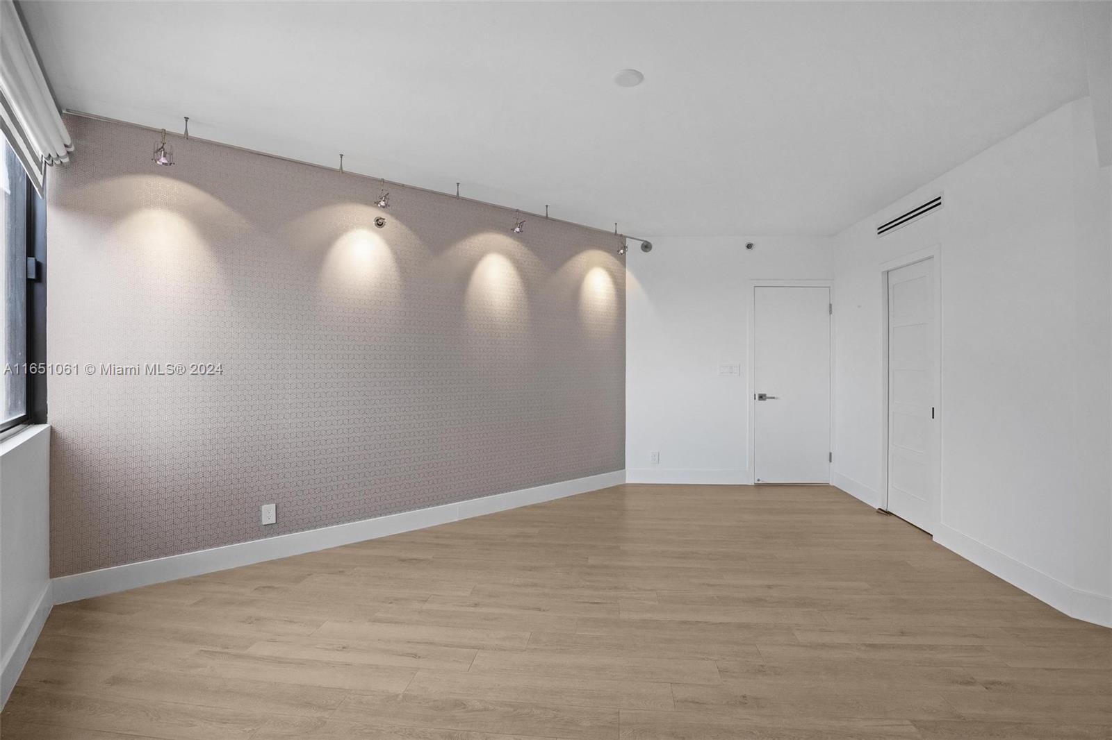 1581 Brickell Ave #2306, Miami FL 33129