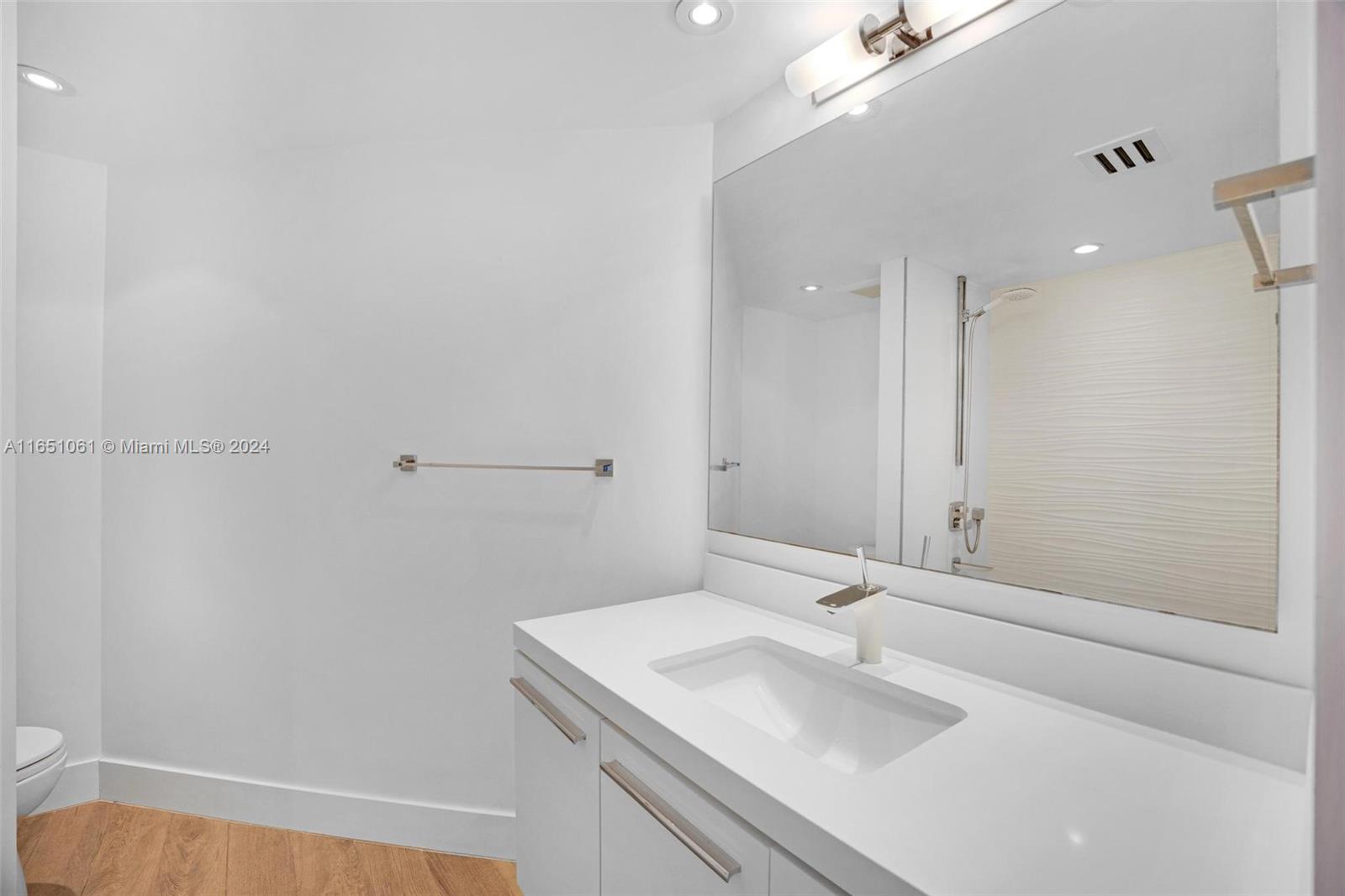 1581 Brickell Ave #2306, Miami FL 33129