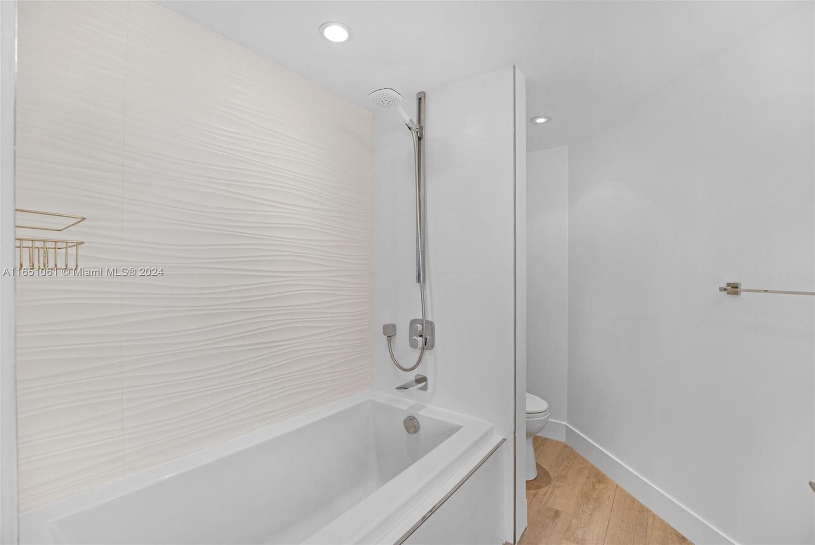 1581 Brickell Ave #2306, Miami FL 33129