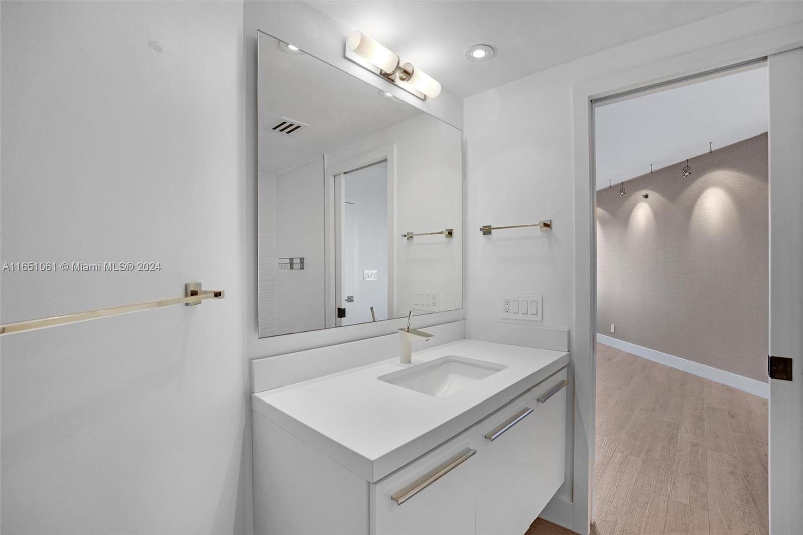 1581 Brickell Ave #2306, Miami FL 33129