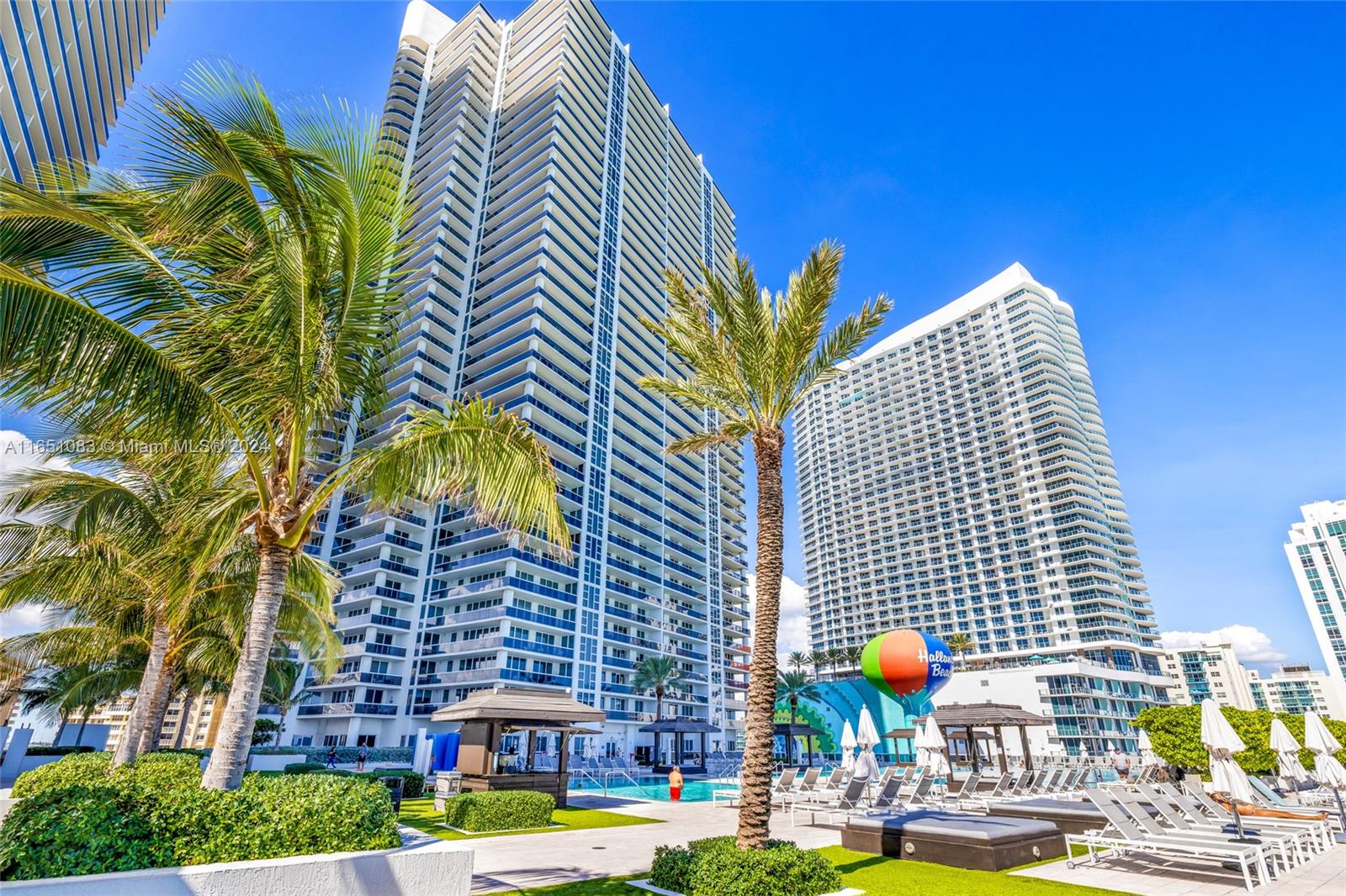 Condo for Rent in Hallandale Beach, FL