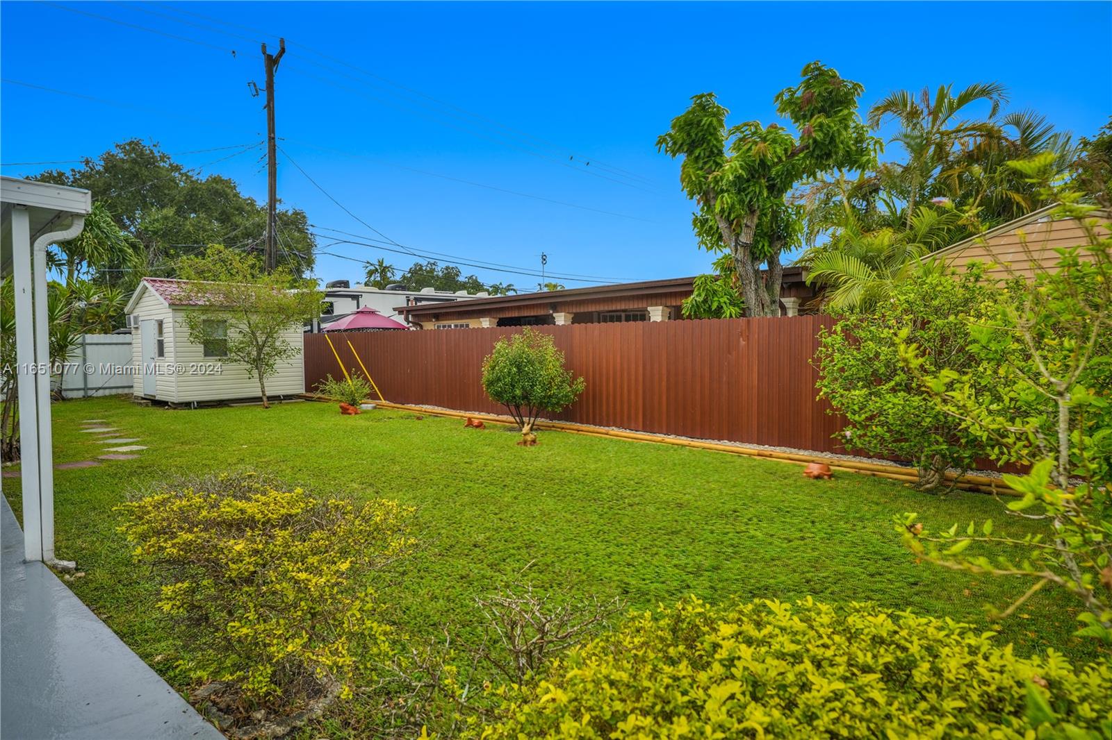 Listing Photo 16