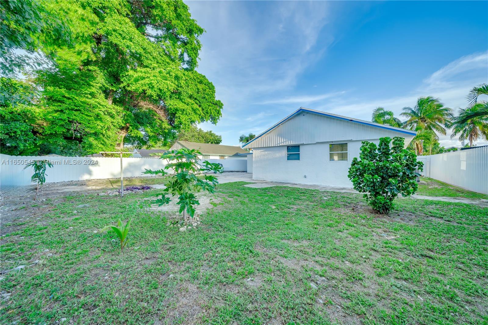 725 NW 15th Ct, Pompano Beach, Florida image 9