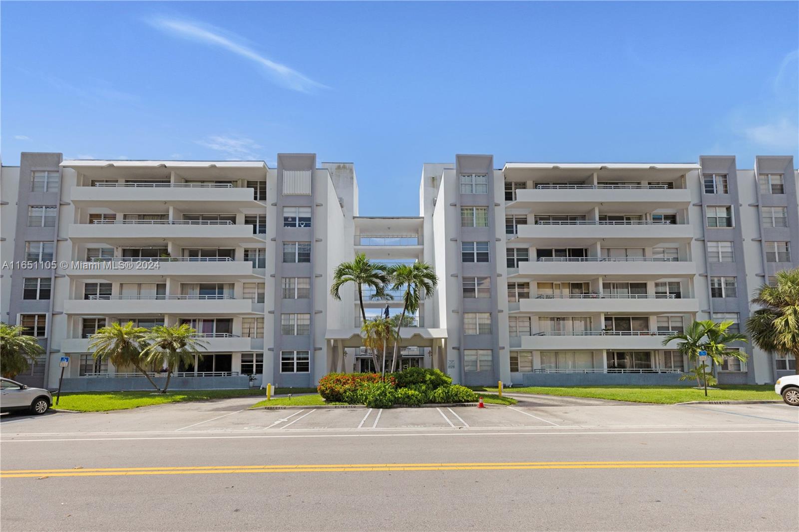 1080 94th St #411, Bay Harbor Islands, Florida image 32