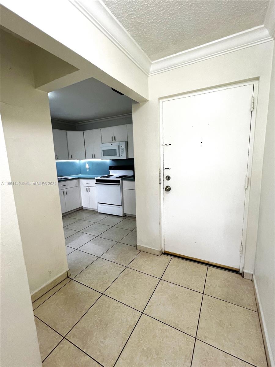 1480 W 46th St #325, Hialeah, Florida image 13