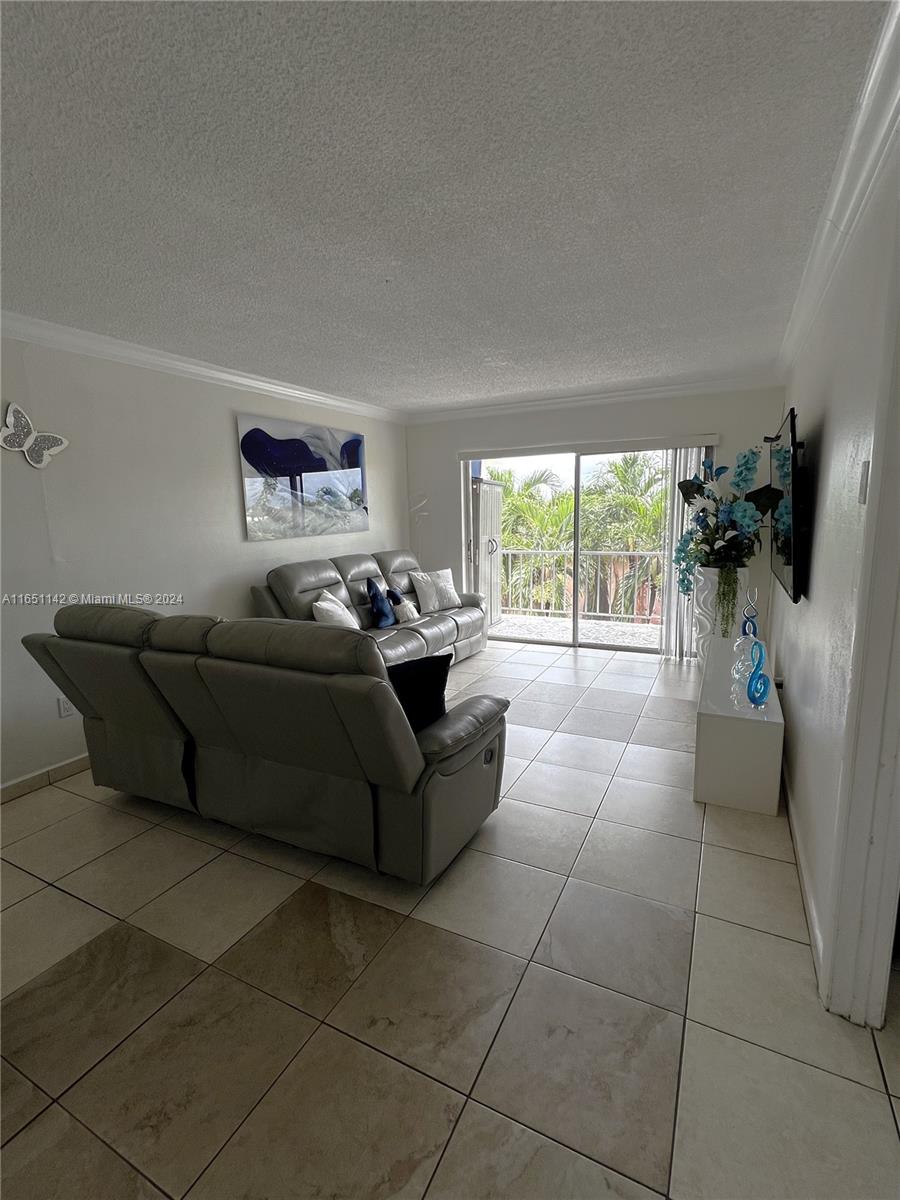 1480 W 46th St #325, Hialeah, Florida image 22