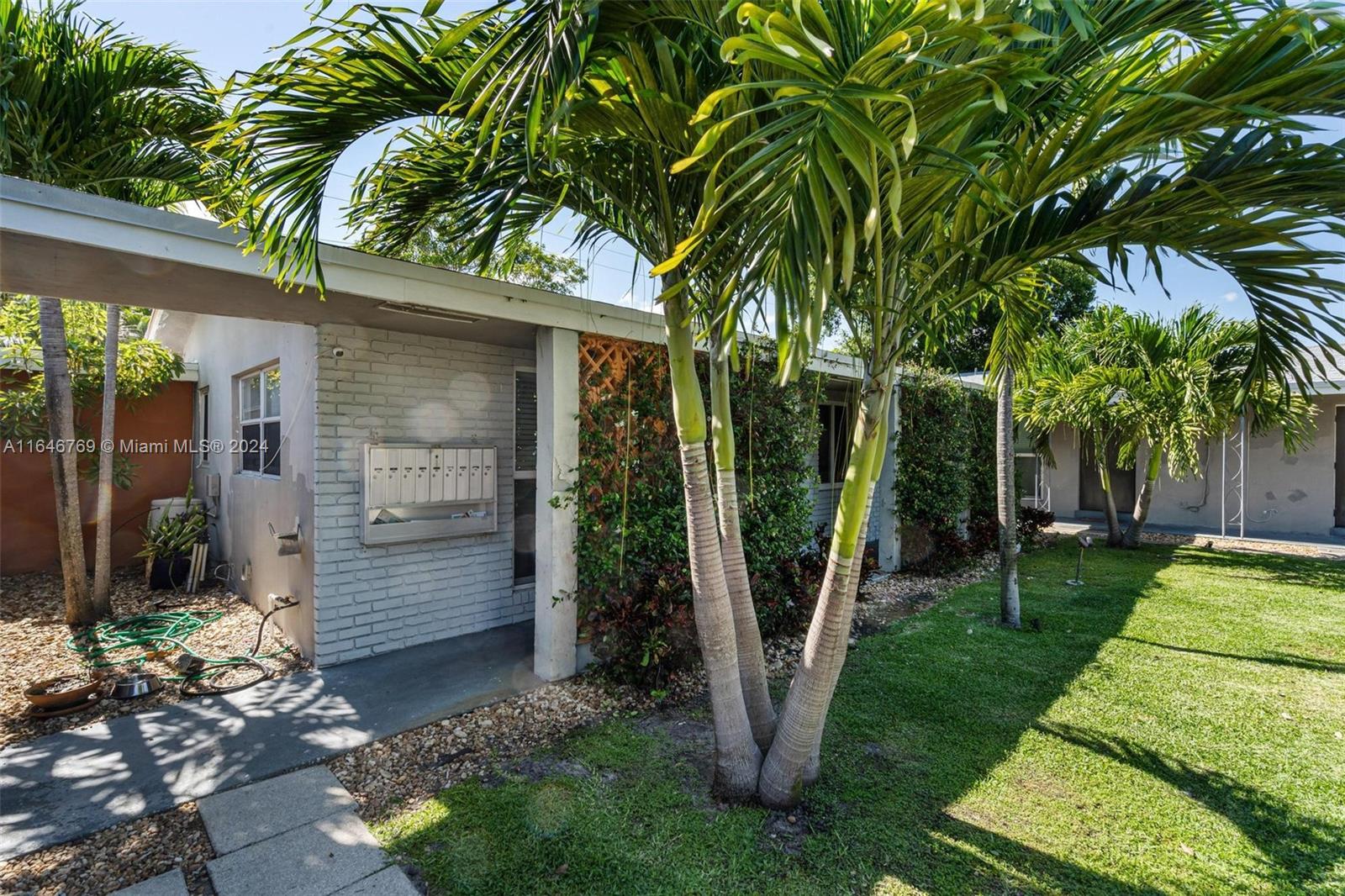 2201 NE 14th Ave, Wilton Manors, Florida image 14