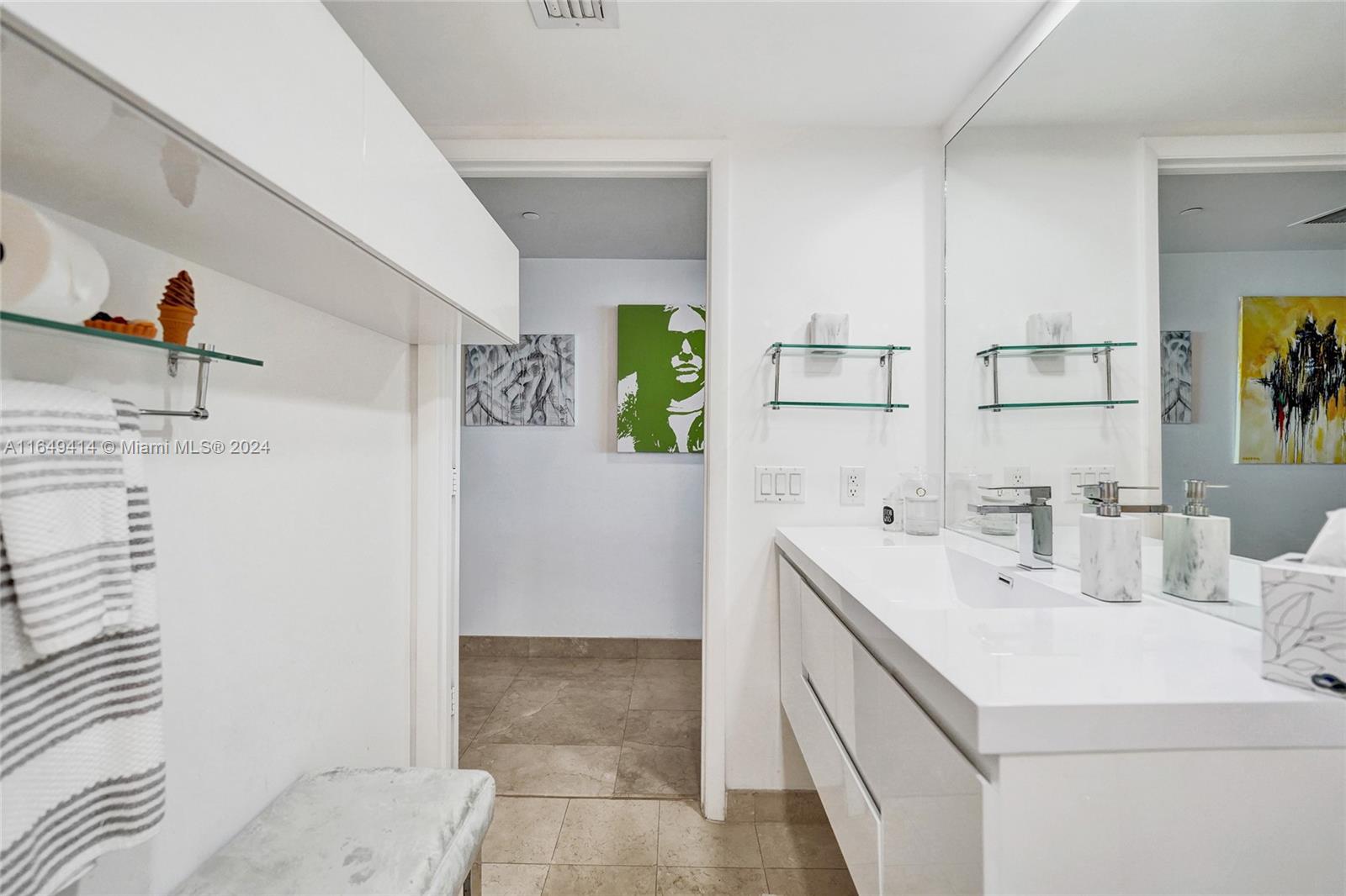 Listing Photo 12