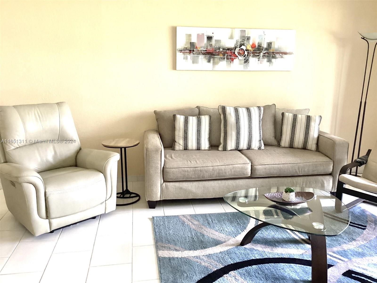 611 S Hollybrook Dr #102, Pembroke Pines, Florida image 19