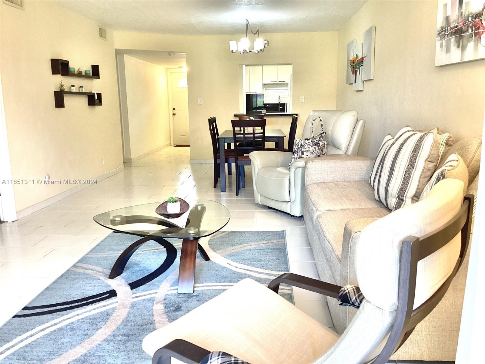 611 S Hollybrook Dr #102, Pembroke Pines, Florida image 21