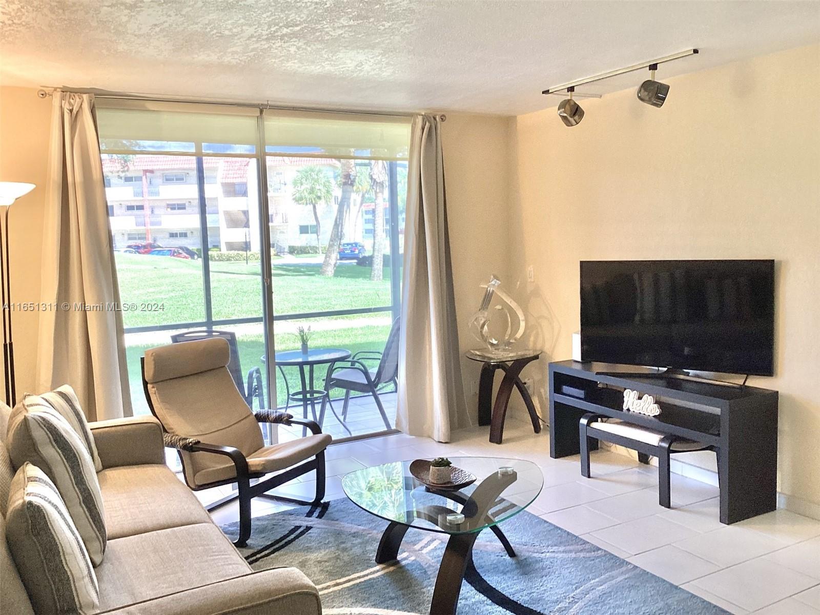 611 S Hollybrook Dr #102, Pembroke Pines, Florida image 22