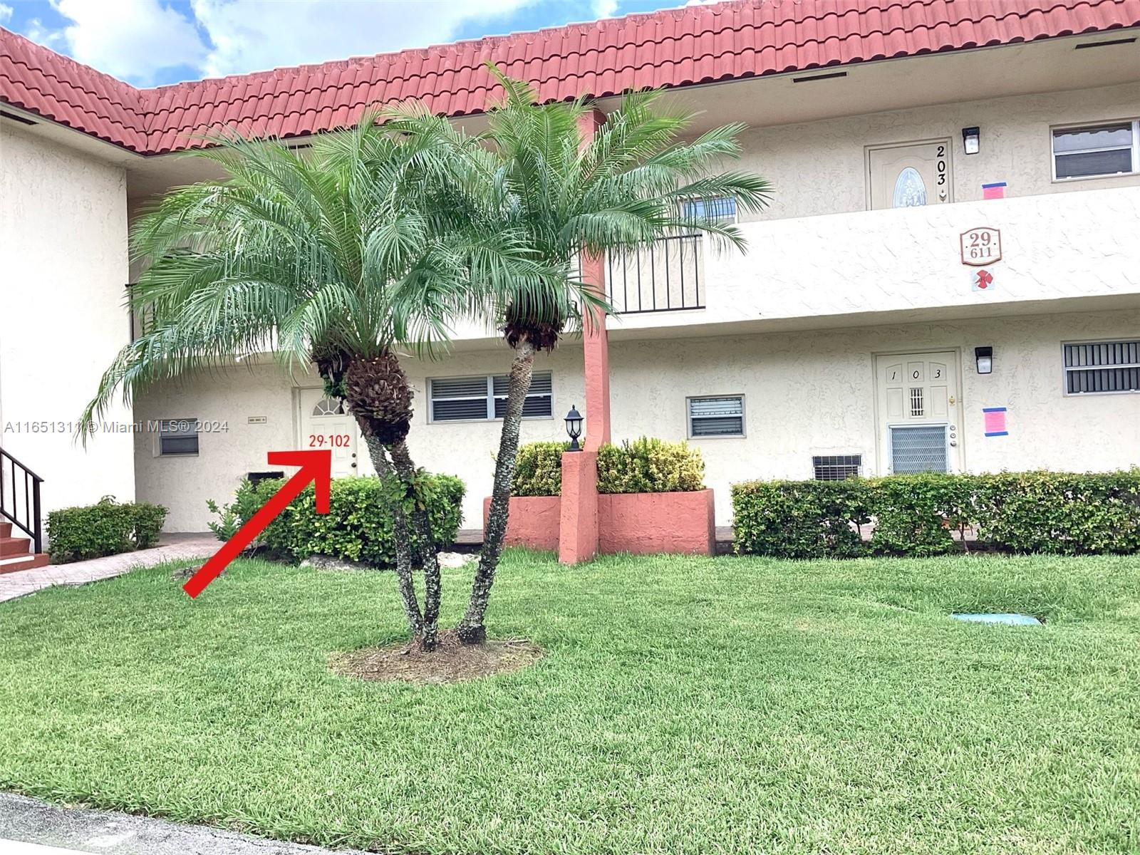 611 S Hollybrook Dr #102, Pembroke Pines, Florida image 3