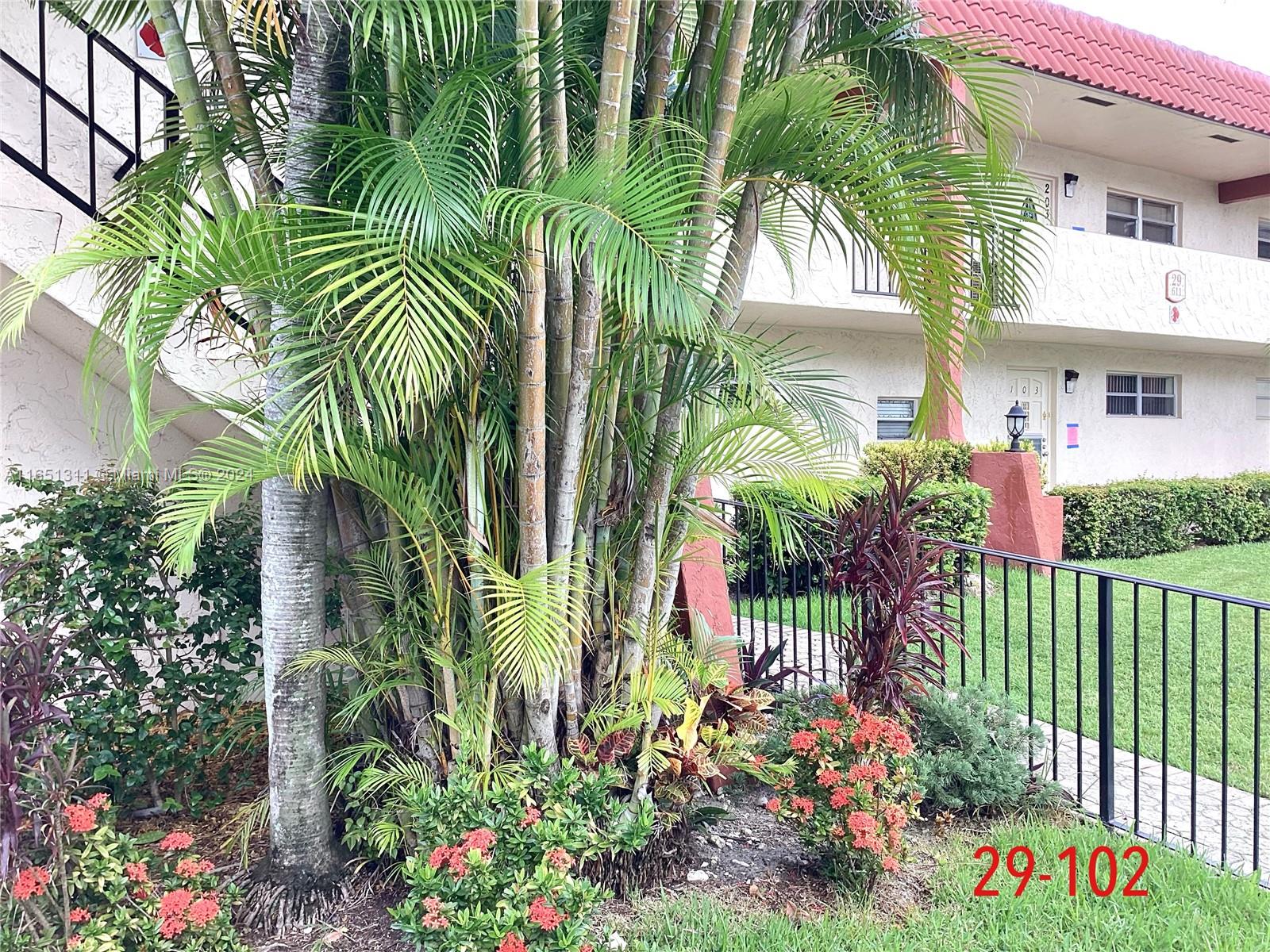 611 S Hollybrook Dr #102, Pembroke Pines, Florida image 38