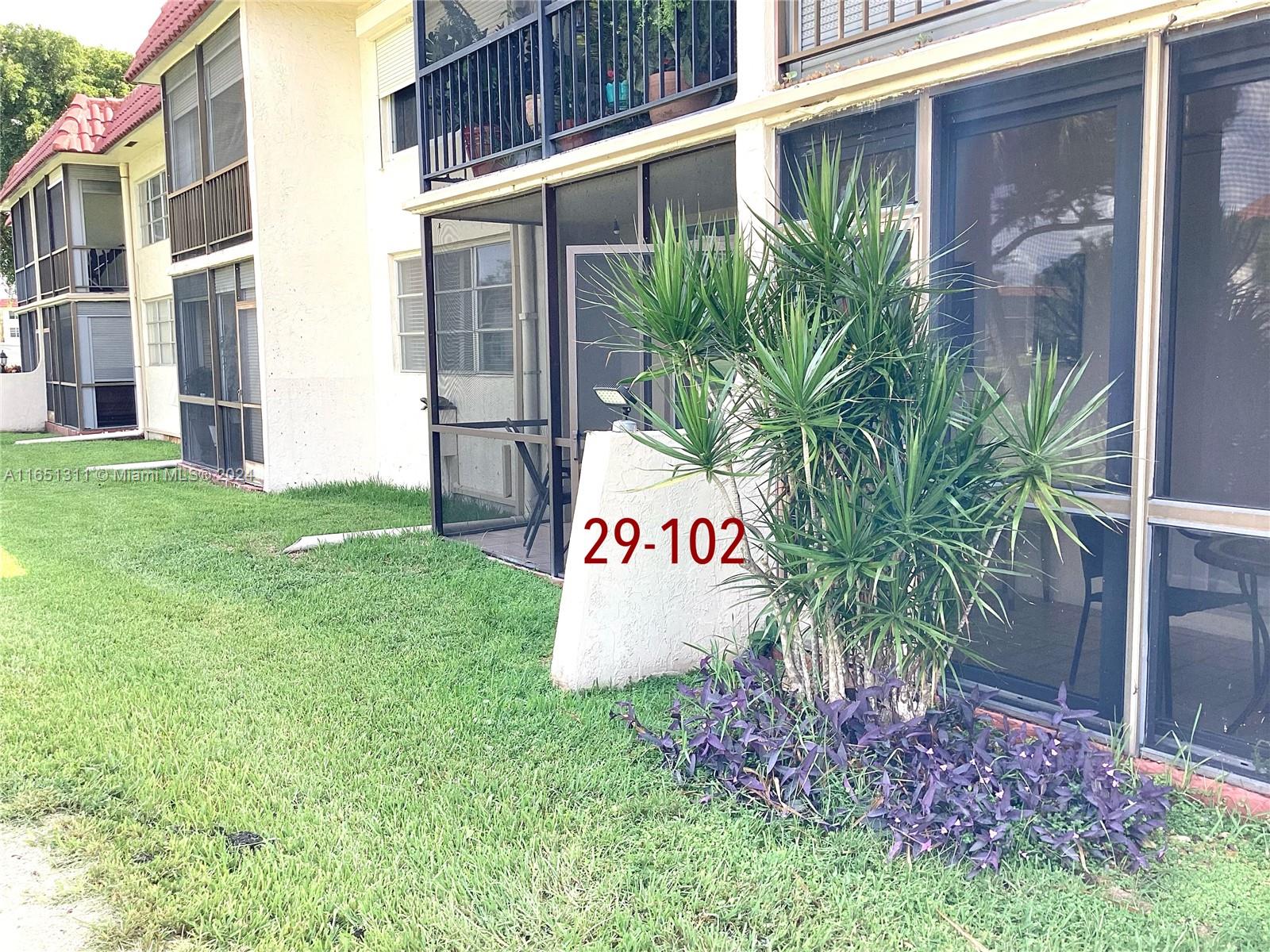 611 S Hollybrook Dr #102, Pembroke Pines, Florida image 47