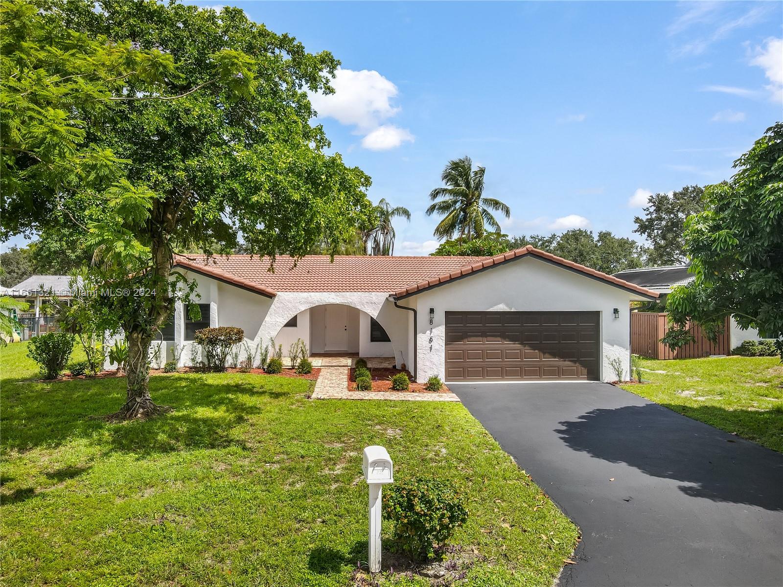 8151 NW 2nd Mnr, Coral Springs, Florida image 2