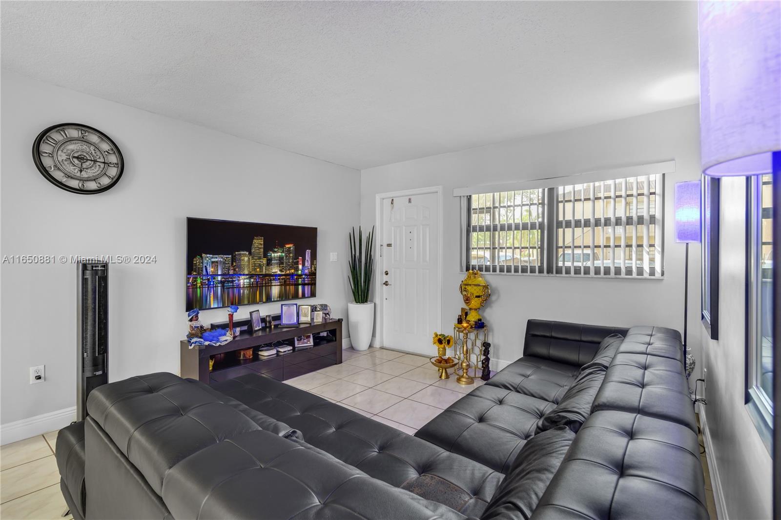 18276 Mediterranean Blvd #2-6 602, Hialeah, Florida image 9