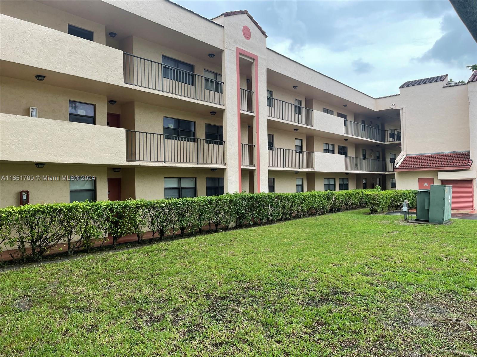 3252  Foxcroft Rd #206 For Sale A11651709, FL