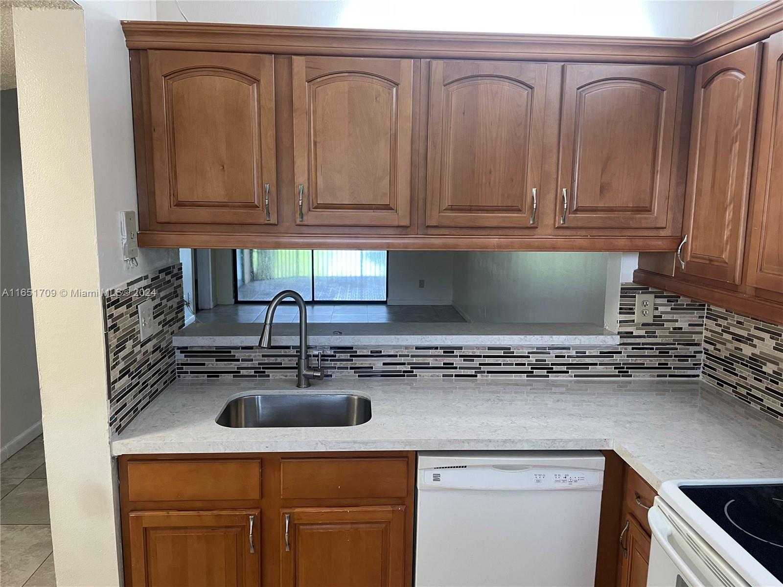 3252 Foxcroft Rd #206, Miramar, Florida image 3
