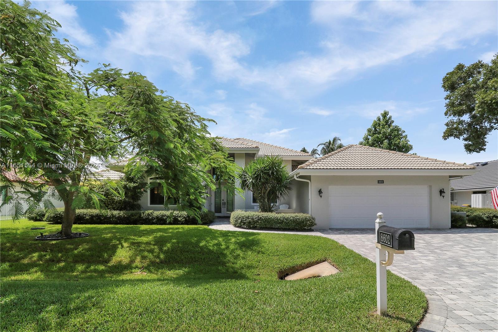 8602 SE North Passage Way, Jupiter, Florida image 29