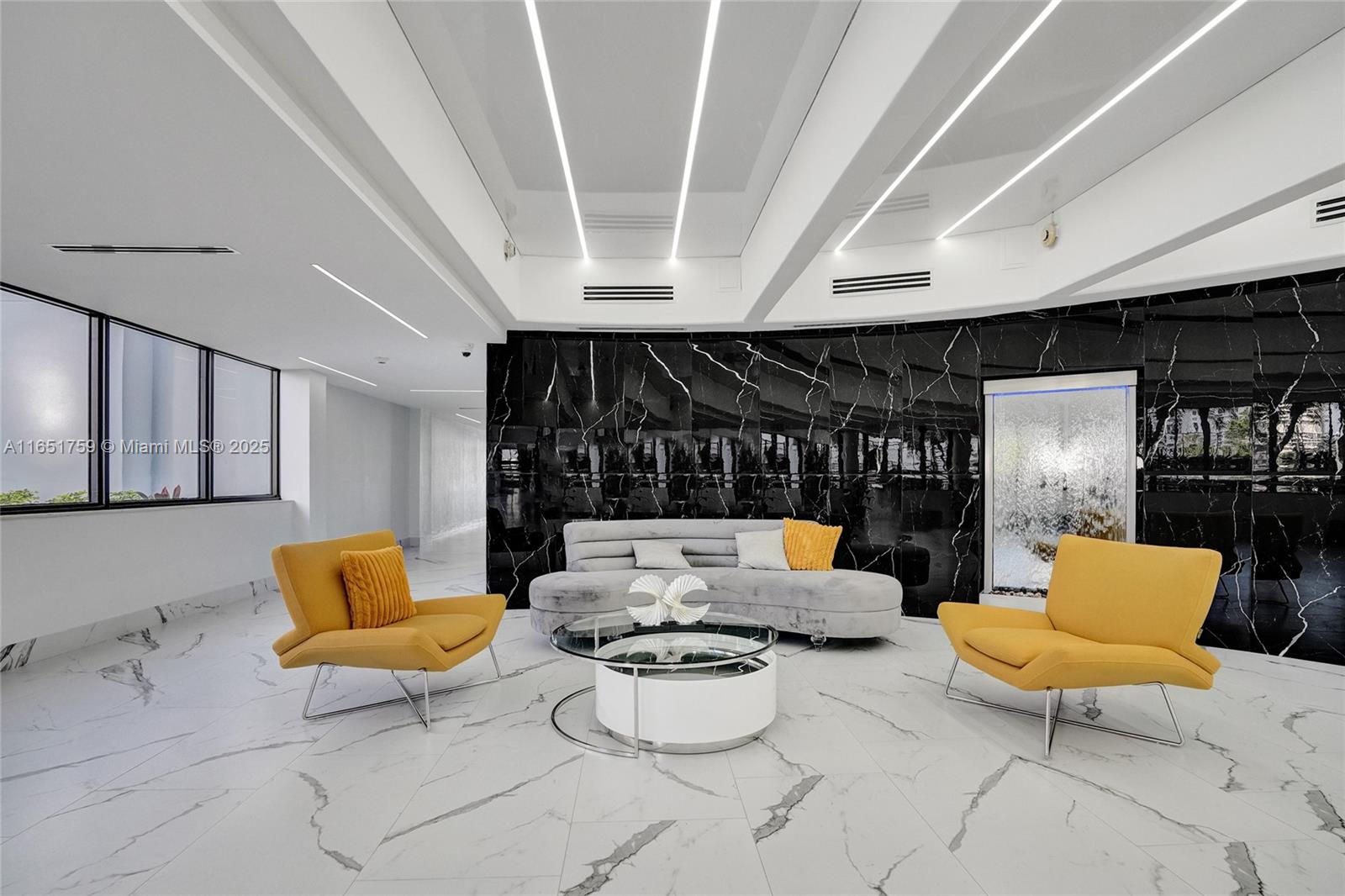 Condo for Sale in Hallandale Beach, FL