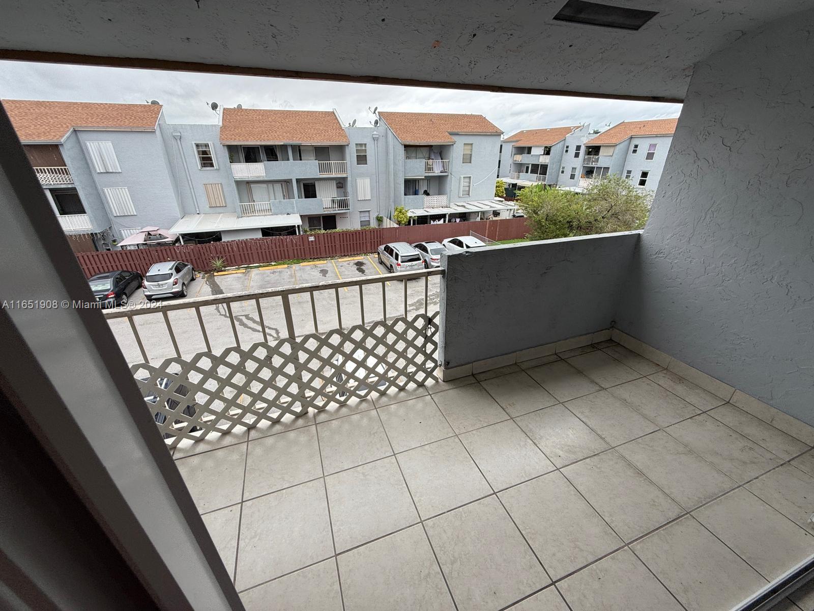 1725 W 60th St #F307, Hialeah, Florida image 10