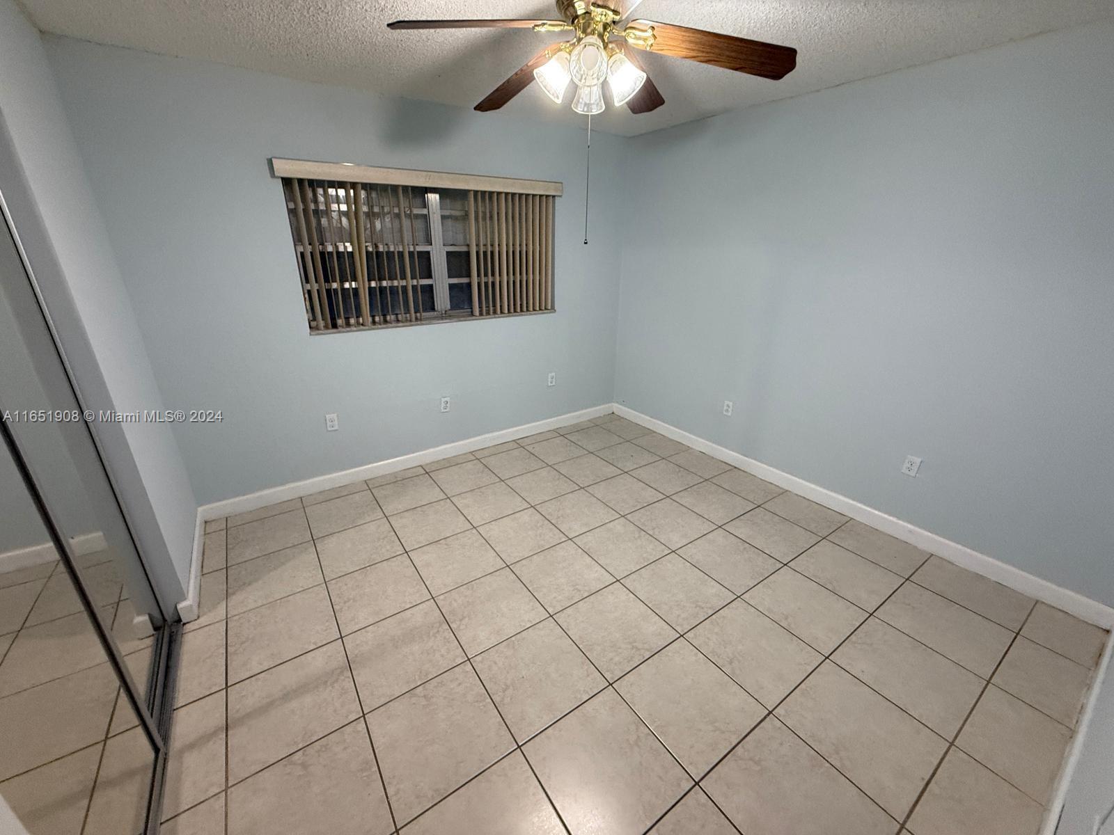 1725 W 60th St #F307, Hialeah, Florida image 5