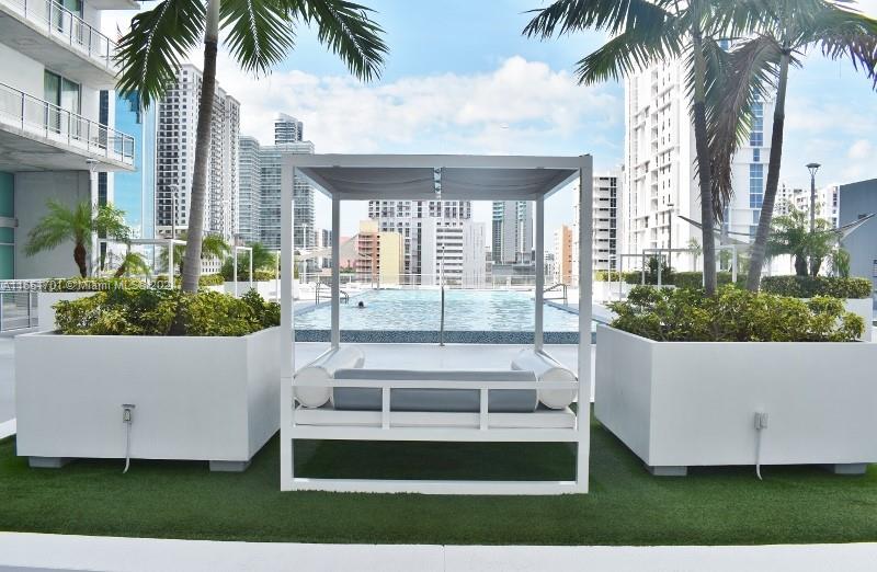 690 SW 1st Ct #2325, Miami FL 33130