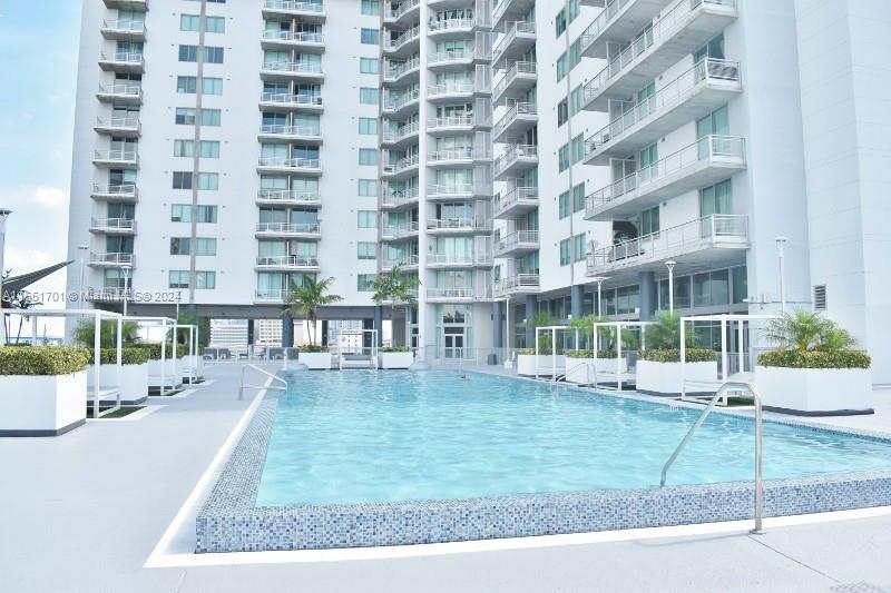 690 SW 1st Ct #2325, Miami FL 33130
