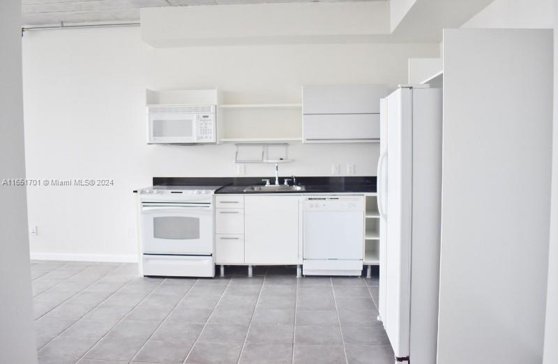 690 SW 1st Ct #2325, Miami FL 33130