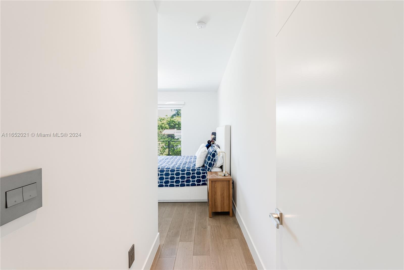 Residential, Weston, Florida image 26