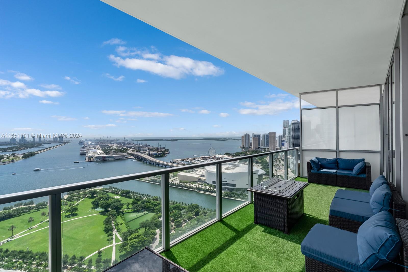 Condo for Sale in Miami, FL