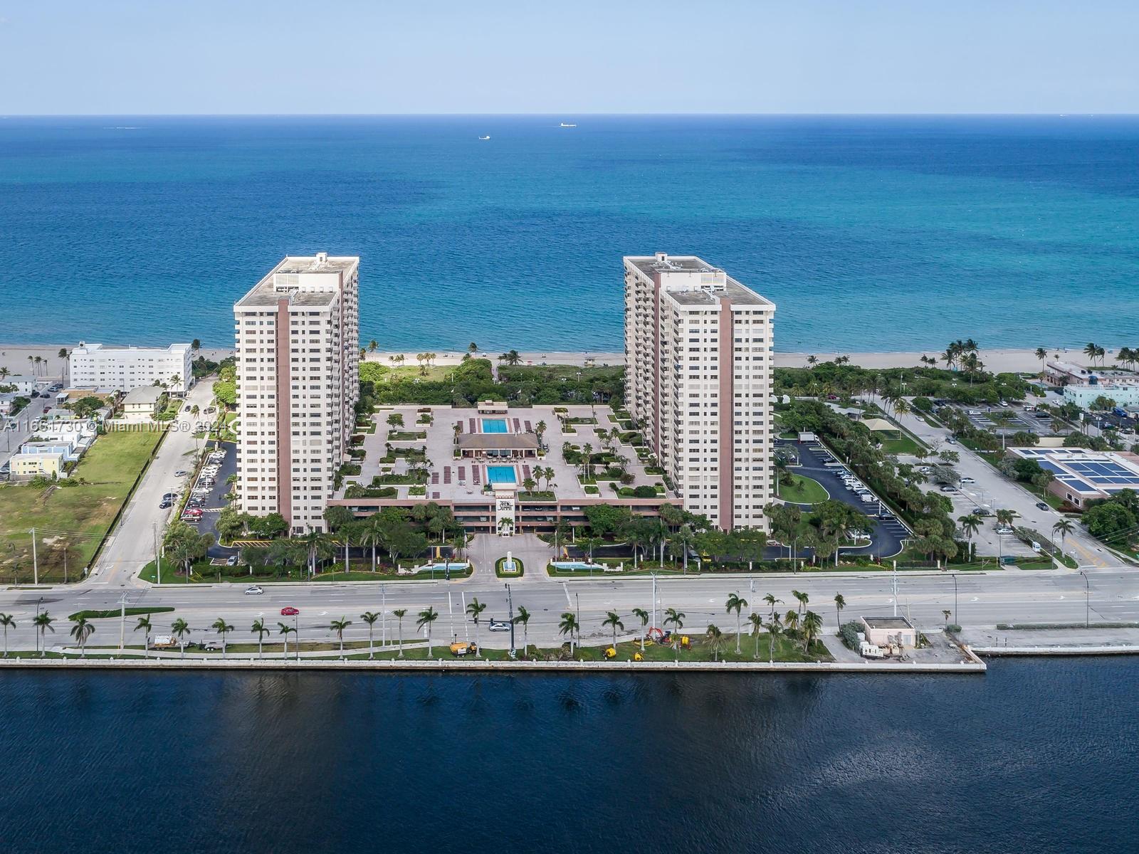 Condo for Rent in Hollywood, FL