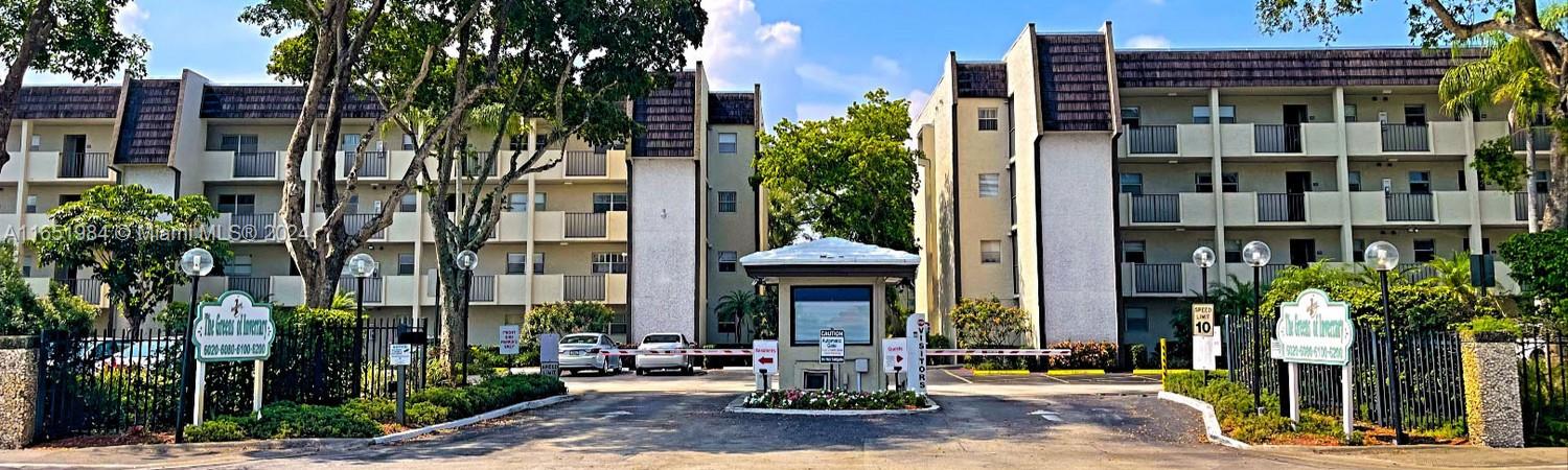 6100 NW 44th St #405, Lauderhill, Florida image 1