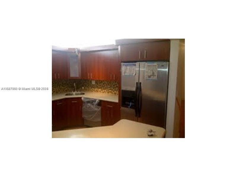 2750 NE 183rd St #707, Aventura, Florida image 3