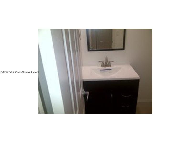 2750 NE 183rd St #707, Aventura, Florida image 4