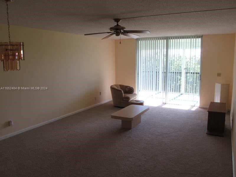 7320 Lake Cir Dr #404, Margate, Florida image 5