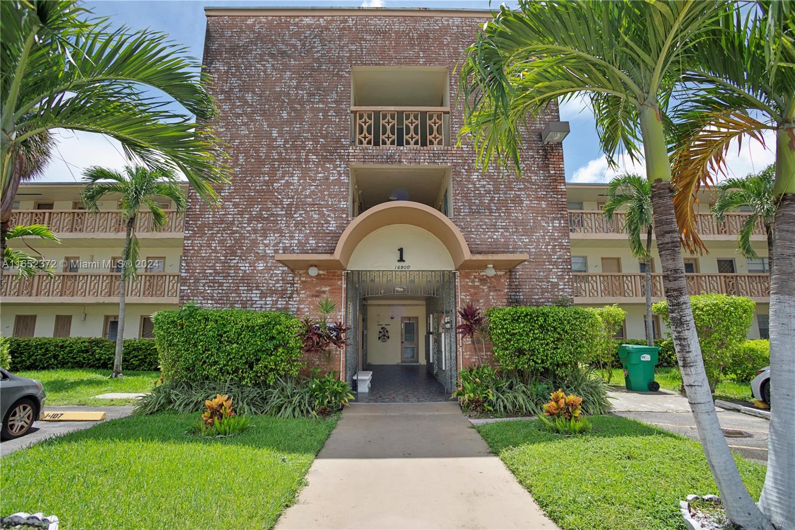 16900 NE 14th Ave #301, North Miami Beach, Florida image 1