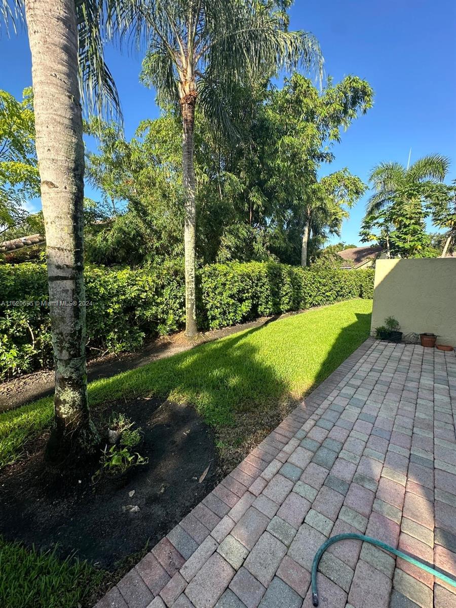 2072 Windward Cir, Weston, Florida image 16