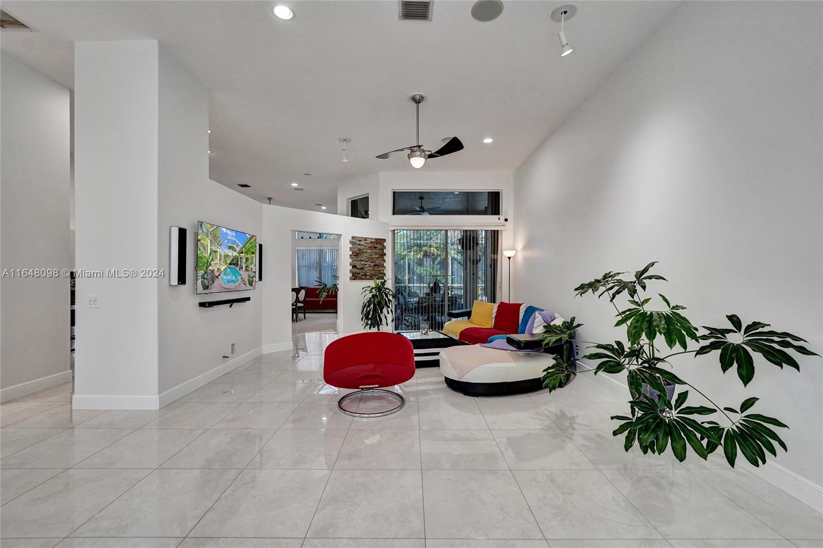 1177 Skylark Dr, Weston, Florida image 3