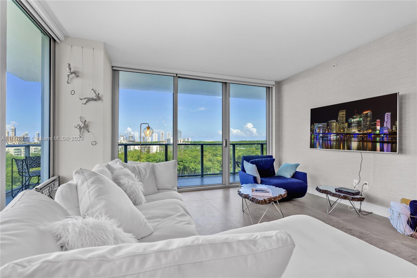 16385 Biscayne Blvd #815, North Miami Beach, Florida image 26